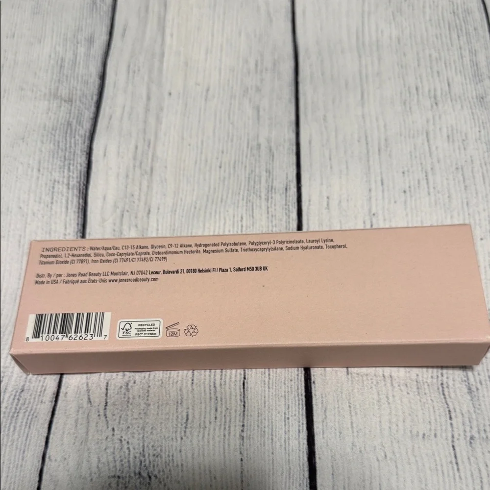 Jones Road Just Enough Tinted Moisturizer Porcelain - Picture 2 of 4